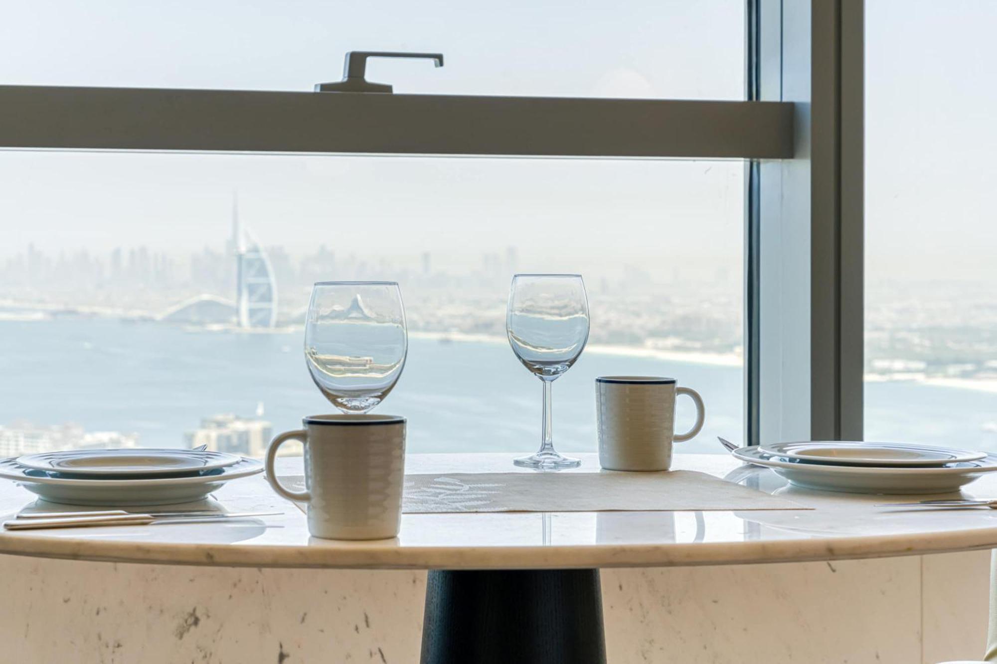 Pvh - Modern In Palm Tower Apartment Dubai