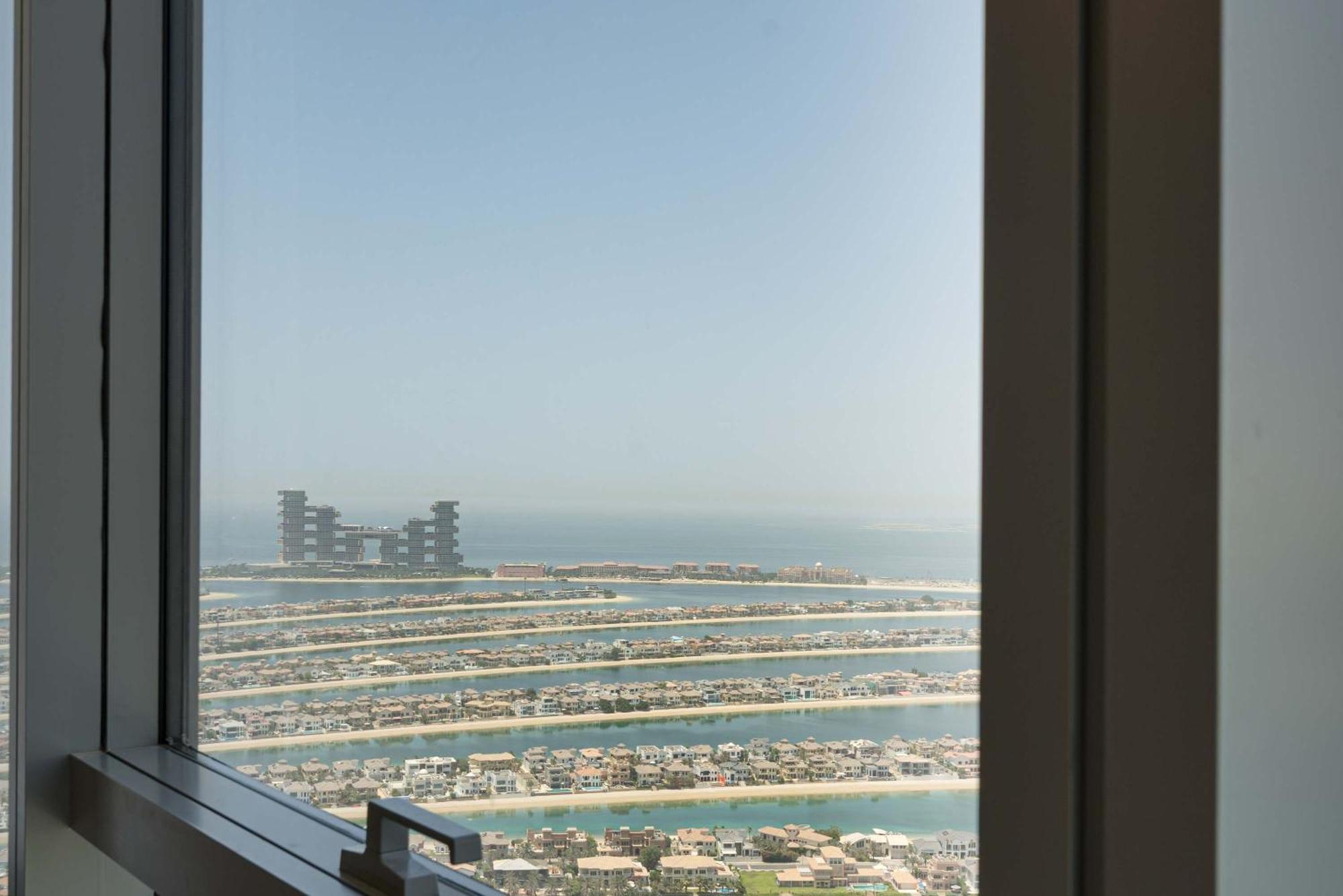 Apartment Pvh - Modern In Palm Tower