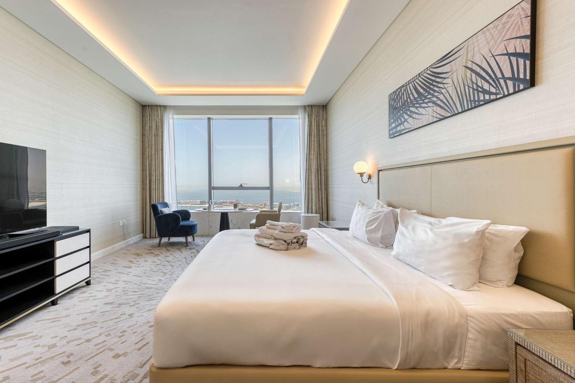 Pvh - Modern In Palm Tower Apartment Dubai